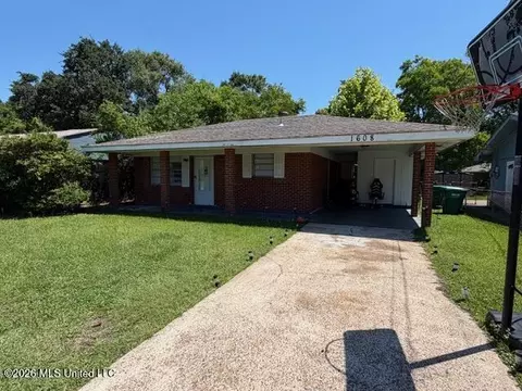 1608 Lewis Ave, Gulfport, MS 39501