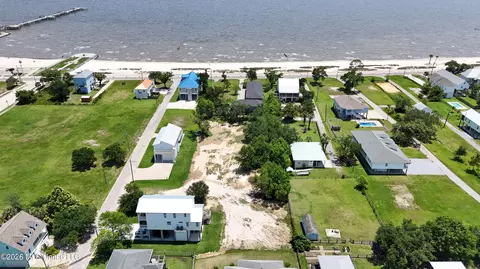 107 Saint Joseph St, Waveland, MS 39576