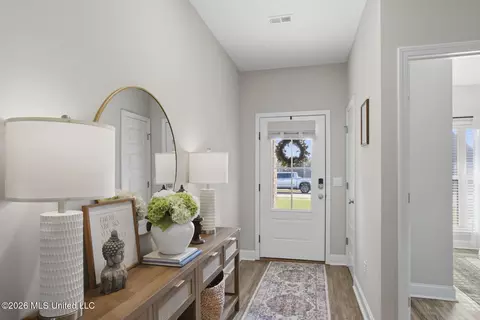 Entry Way - 137 Sweetbriar Cir, Canton, MS 39046 photo 1 of 3