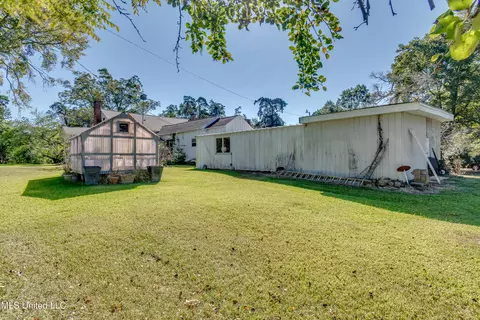 Exterior - 203 Pearl St, Brandon, MS 39042 photo 20 of 23