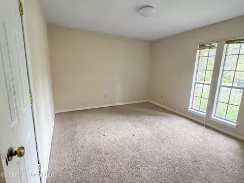 Bedroom - 328 Park Ln, Jackson, MS 39212 photo 3 of 3