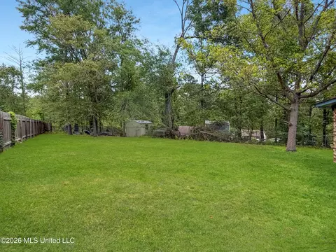 Exterior - 328 Park Ln, Jackson, MS 39212 photo 2 of 5