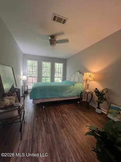 Bedroom - 113 Campfire Cir, Brandon, MS 39047 photo 3 of 3