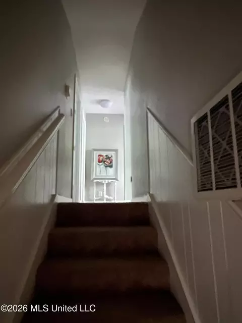 Entry Way - 113 Campfire Cir, Brandon, MS 39047 photo 4 of 4