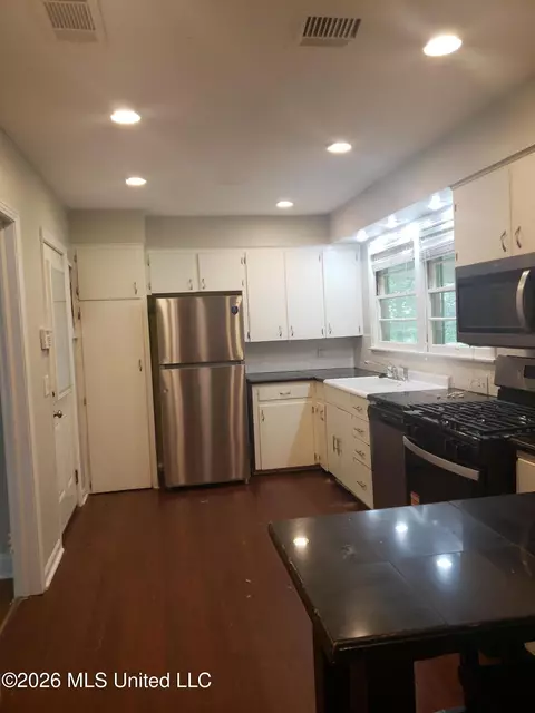 Other - 1521 Wilhurst St, Jackson, MS 39211 photo 3 of 7