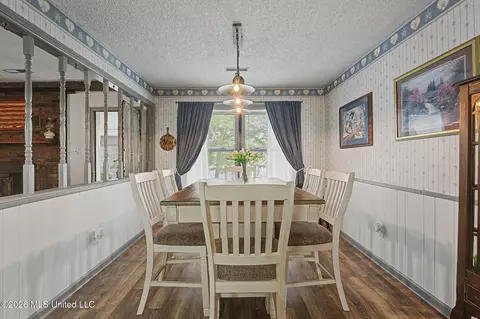 Dining - 1463 Thunderbird Dr, Hernando, MS 38632 photo 1 of 1