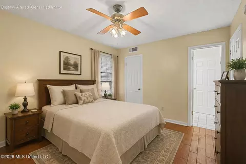 Bedroom - 2051 Laughter Rd, Nesbit, MS 38651 photo 1 of 8