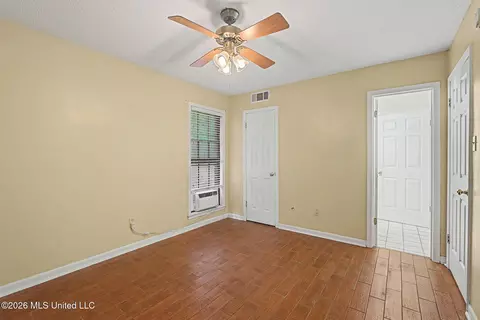 Bedroom - 2051 Laughter Rd, Nesbit, MS 38651 photo 4 of 8