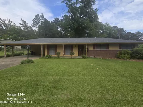 5758 Brownlee Dr, Jackson, MS 39206