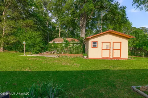 Exterior - 5758 Brownlee Dr, Jackson, MS 39206 photo 4 of 6