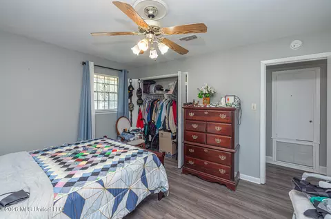 Bedroom - 5758 Brownlee Dr, Jackson, MS 39206 photo 2 of 2