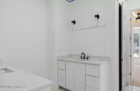 Bath - 24 Avery Cir, Jackson, MS 39211 photo 1 of 2