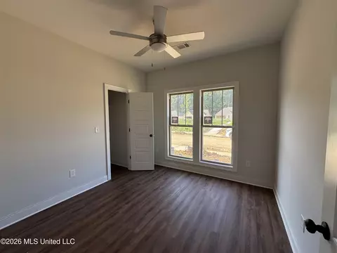 Bedroom - 115 Hyde Park Dr, Brandon, MS 39042 photo 2 of 4