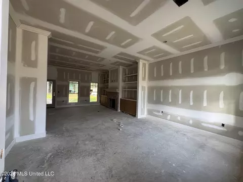 Living - 414 Hyde Park Cv, Brandon, MS 39042 photo 1 of 4