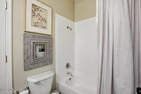 Bath - 105 Camden Ct, Madison, MS 39110 photo 5 of 5
