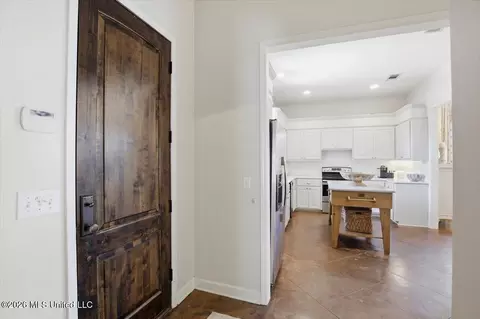 Entry Way - 105 Camden Ct, Madison, MS 39110 photo 1 of 3
