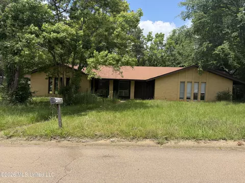 4224 Cypress Dr, Jackson, MS 39212