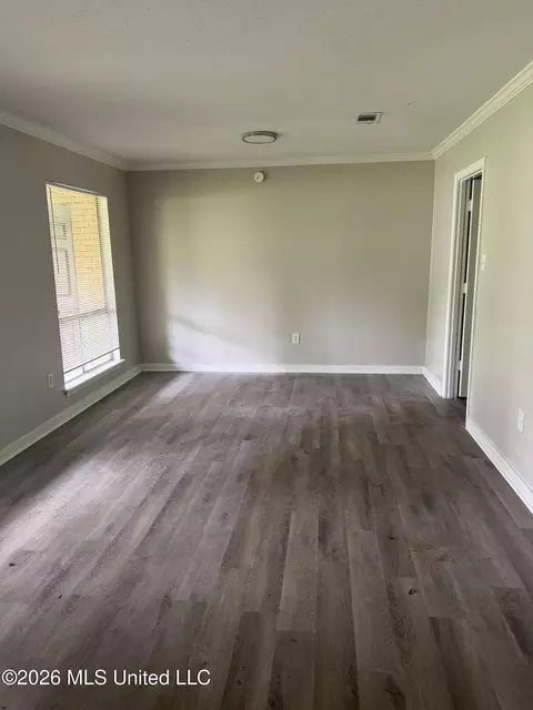Living - 4224 Cypress Dr, Jackson, MS 39212 photo 1 of 4