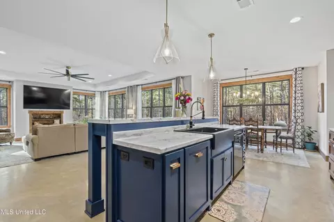 Kitchen - 6720 Thyatira Tyro, Como, MS 38619 photo 2 of 3