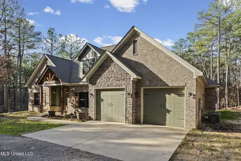 Exterior - 6720 Thyatira Tyro, Como, MS 38619 photo 3 of 9