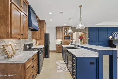 Kitchen - 6720 Thyatira Tyro, Como, MS 38619 photo 3 of 3