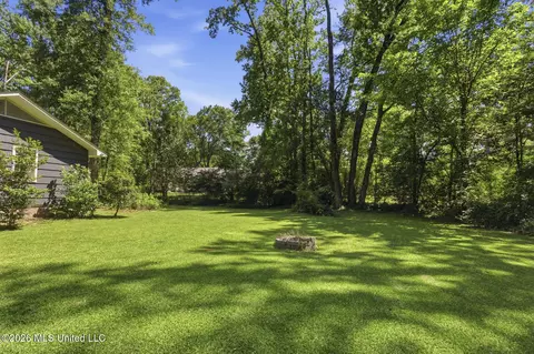 Exterior - 3977 Nassau St, Jackson, MS 39216 photo 6 of 7