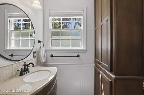 Bath - 3977 Nassau St, Jackson, MS 39216 photo 2 of 3