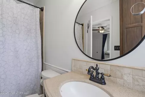 Bath - 3977 Nassau St, Jackson, MS 39216 photo 3 of 3
