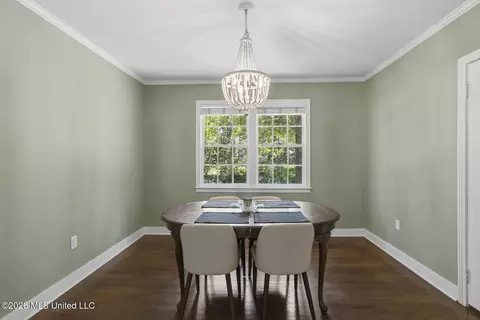 Dining - 3977 Nassau St, Jackson, MS 39216 photo 1 of 2