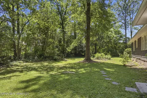 Exterior - 3977 Nassau St, Jackson, MS 39216 photo 4 of 7
