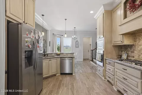 Kitchen - 170 Browning Rd, Flora, MS 39071 photo 3 of 4