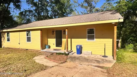 2616 Glenn St, Jackson, MS 39204