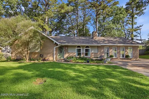 63 Willowbrook Ln, Brandon, MS 39042