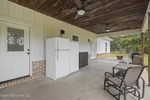 Exterior - 52 Jeslan Trl, Lumberton, MS 39455 photo 3 of 4