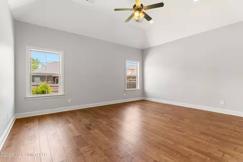 Living - 726 Benton Dr, Nesbit, MS 38651 photo 1 of 1