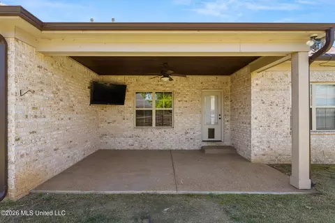 Other - 726 Benton Dr, Nesbit, MS 38651 photo 1 of 13