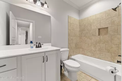 Bath - 726 Benton Dr, Nesbit, MS 38651 photo 1 of 1
