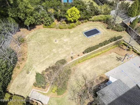 Exterior - 2526 Honeysuckle Ln, Jackson, MS 39211 photo 17 of 22