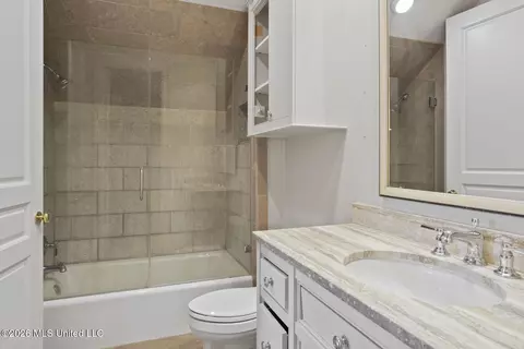 Bath - 2526 Honeysuckle Ln, Jackson, MS 39211 photo 8 of 9