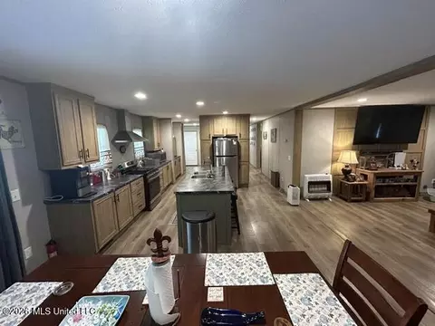 Kitchen - 2096 Swilley Rd, Wesson, MS 39191 photo 3 of 5