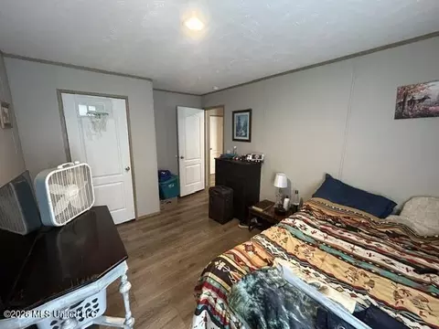 Bedroom - 2096 Swilley Rd, Wesson, MS 39191 photo 4 of 10