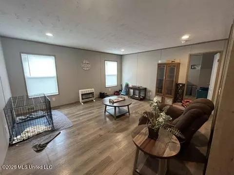 Living - 2096 Swilley Rd, Wesson, MS 39191 photo 1 of 1