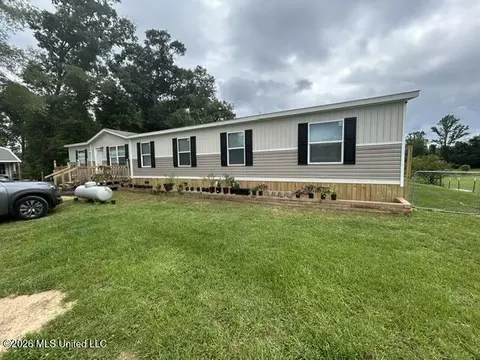 2096 Swilley Rd, Wesson, MS 39191