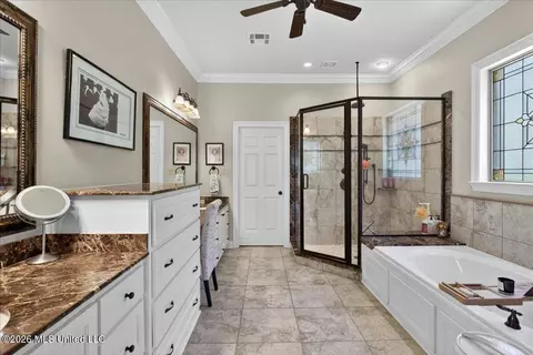 Bath - 1043 Stonegate Dr, Mccomb, MS 39648 photo 3 of 5