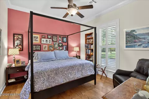 Bedroom - 1043 Stonegate Dr, Mccomb, MS 39648 photo 2 of 8