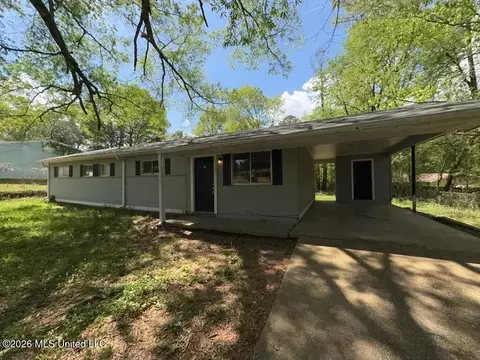 3341 Suncrest Dr, Jackson, MS 39212