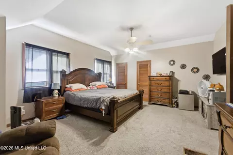 Bedroom - 1152 E Robb St #E, Summit, MS 39666 photo 3 of 6