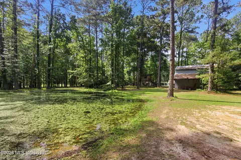 Exterior - 1152 E Robb St #E, Summit, MS 39666 photo 9 of 11
