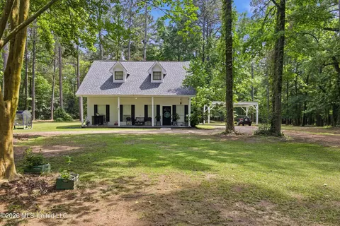 Other - 1152 E Robb St #E, Summit, MS 39666 photo 2 of 14