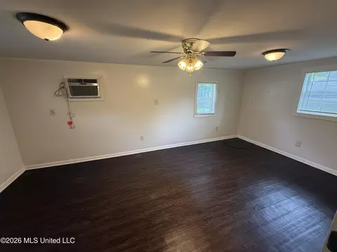 Living - 5137 Community Ave, Moss Point, MS 39563 photo 2 of 2